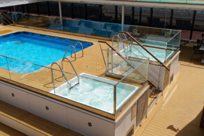 Pooldeck