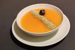 Sahnepudding mit Sanddorn