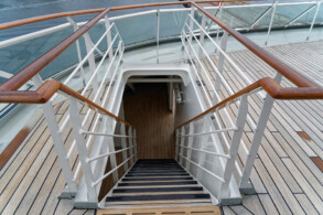 Aussendeck vorn dem Belvedere, Deck 9