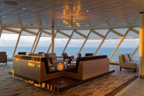 X-Lounge