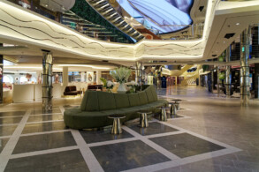 World Galleria