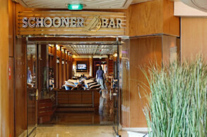 Schooner Bar