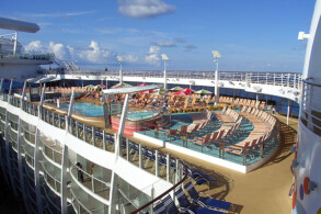 Beach Pool - Pool-Bereich - Oasis of the Seas