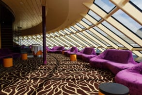 AIDA-Lounge, Bibliothek