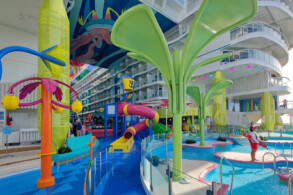 Surfside, Splashaway Bay