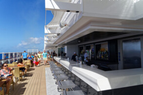 Promenade, Deck 8