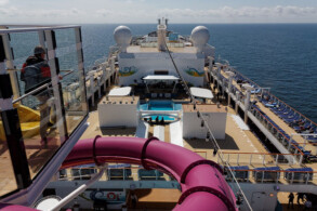 Pooldeck