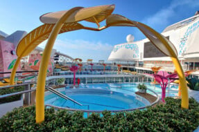 Pool, Solarium
