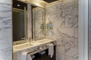 Haven Deluxe Owners Suite (H2)