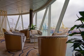 Suite Lounge