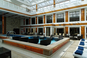 Haven Courtyard und Pool