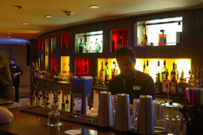 Schau Bar