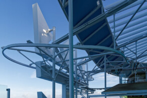 Thrill Island, Crown's Edge