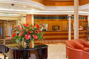 Piano Bar