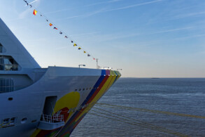 Norwegian Encore in Bremerhaven