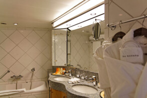 1002 - Suite Kat. 9