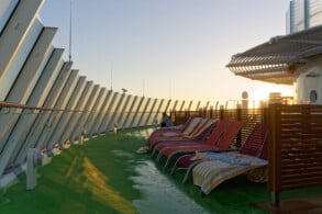 Pool- und Sonnendeck 18