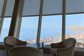 Suite Lounge