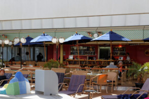 Lido Bar