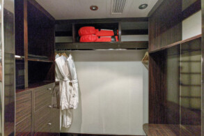 Oceania Suite 12011