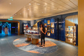 Flagship Store