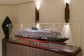 Schiffsmodell Explora I