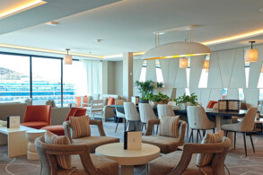 Retreat Lounge