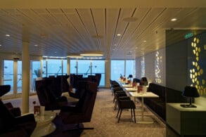 X-Lounge