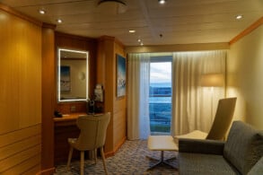 Suite 8227