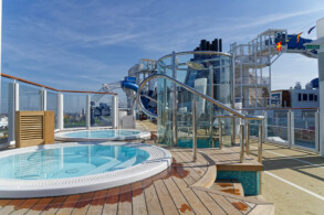Pooldeck