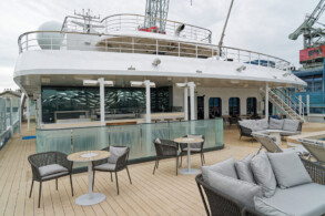 Pool Bar und Grill