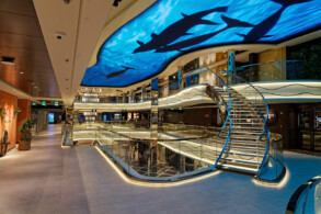 World Galleria