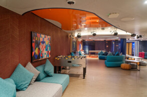 Teens Club Neon Grove