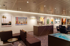 Lumas Bar & Lounge