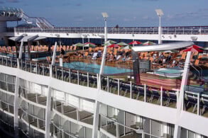 Beach Pool - Pool-Bereich - Oasis of the Seas