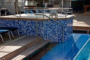 Pool Deck, Whirlpool