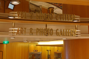 Photo & Art Gallery