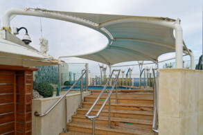 Pool, Sonnendeck