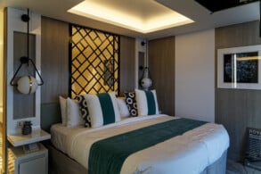Royal Suite, 12103