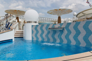 Pooldeck