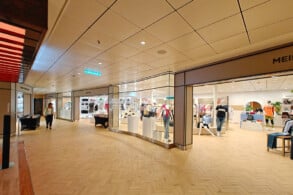 Neuer Wall, Shops