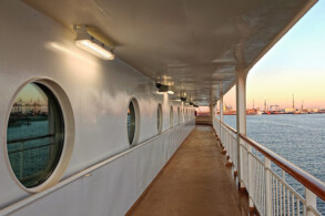 Promenade, Deck 6