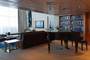Royal Loft Suite