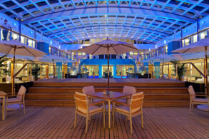 Pooldeck