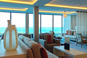 Retreat Lounge