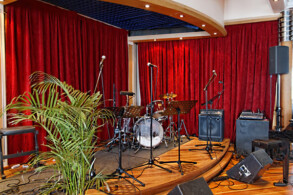 Clipper Lounge