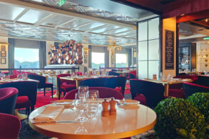Le Grand Bistro