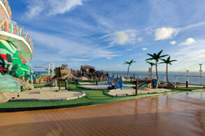 Thrill Island, Minigolf