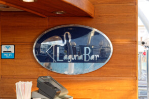 Laguna Bar