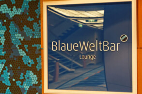 Blaue Welt Bar